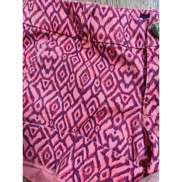 American Eagle Outfitters High Waist Pink Geometric Shorts - Picture 9 of 9